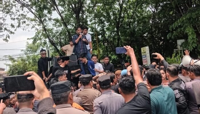 Mapolres Sumenep Kembali Digeruduk, Massa Kecam Maraknya Narkoba hingga Pungli Pasar