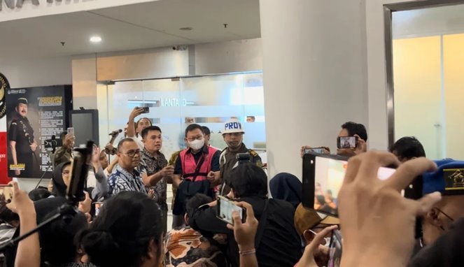 16 tersangka korupsi PT Timah, ada Harvey Moeis dan Helena Lim serta Bos Sriwijaya Air?
