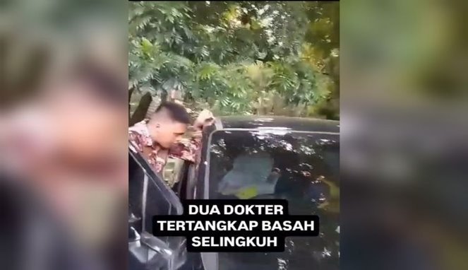 Sepasang Dokter di Makassar Viral di Media Sosial