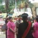 Tradisi Pedang Pora Pisah Sambut Kapolres Pelabuhan Makassar di Iringi Isak Tangis