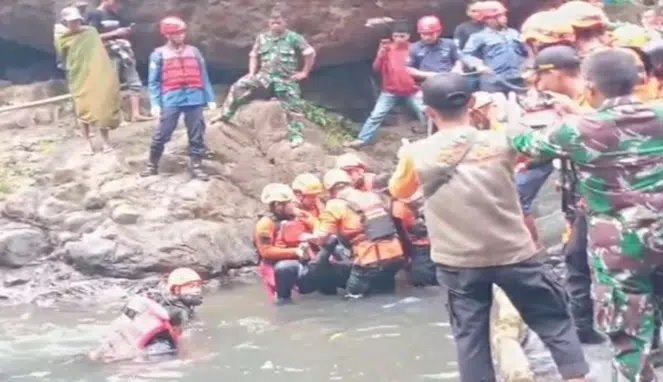 Dua Pelajar SMA Maros Ditemukan Tak Bernyawa di Air Terjun Jami Kantisan