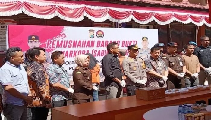 Penggerebekan di Selayar Temukan Sabu yang Dikubur di Dalam Tanah