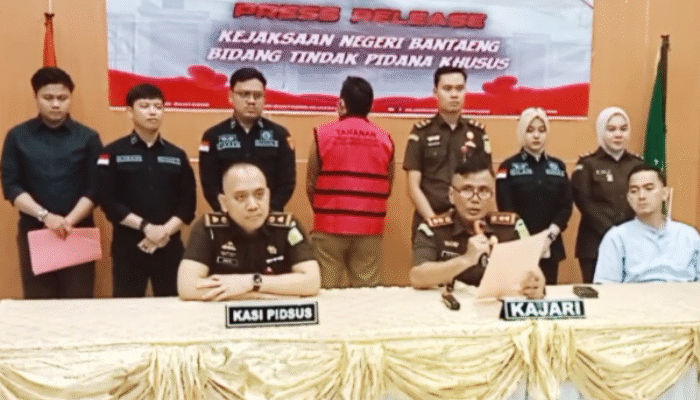 Kejari Bantaeng Tahan Oknum ASN Aktif Rangkap Jabatan, Korupsi Anggaran DD dan ADD Milyaran Rupiah