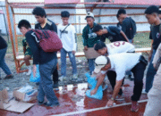 Usai Tutup Final Liga Pelajar Indonesia (LPI), Bupati Bulukumba Ikut Pungut Sampah di Stadion Mini