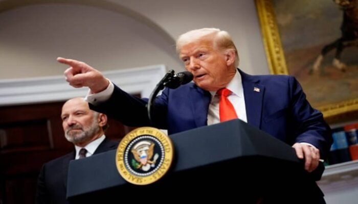 Obama Digambarkan Kera dalam Video Trump, Publik Amerika Murka