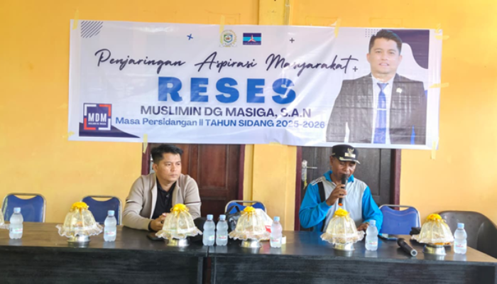 Kunjungi Pulau Bapa, Muslimin Dg Masiga Tampung Keluhan Listrik, Air Bersih, dan Kekosongan Bidan