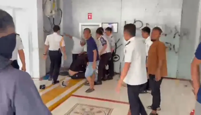 Rahang Mahasiswa Disebut Bengkok Pasca-Demo Lapas Bollangi, Dugaan Kekerasan Sipir Memanas