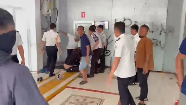 Rahang Mahasiswa Disebut Bengkok Pasca-Demo Lapas Bollangi, Dugaan Kekerasan Sipir Memanas