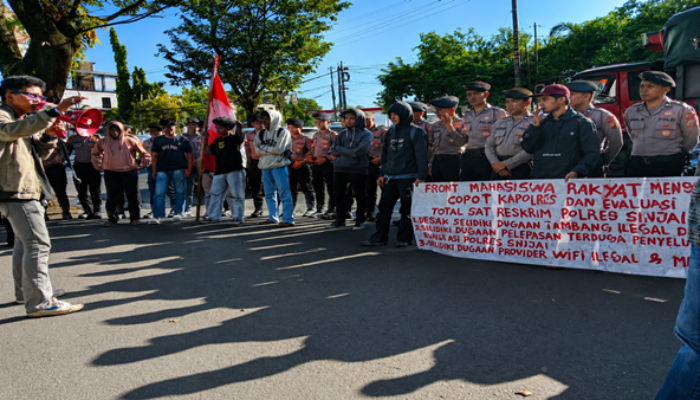 Front Mahasiswa Rakyat Menggugat Kepung Polda Sulsel, Seret Sejumlah Dugaan Kasus di Sinjai