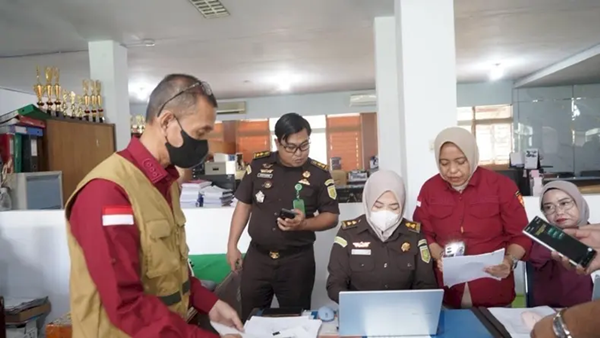 Anggaran Rp13 Miliar Disorot, Kejati Sulsel Geledah Kantor Disdik