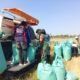 Babinsa Bategulung Kawal Panen Padi Demi Swasembada Pangan