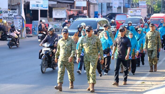 Kodim 1409/Gowa Perkuat Soliditas Lewat Gerak Jalan dan Senam Bersama