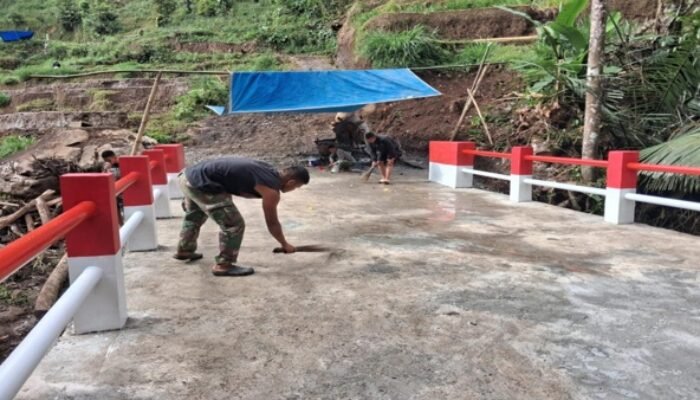 Jembatan ARMCO Hampir Rampung, Dandim Gowa Apresiasi Sinergi TNI dan Warga