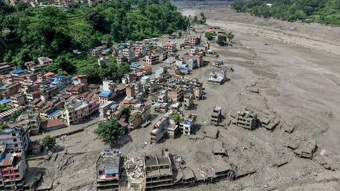Banjir Bandang Dahsyat Porak-porandakan Nepal-Tibet, 472 Tewas