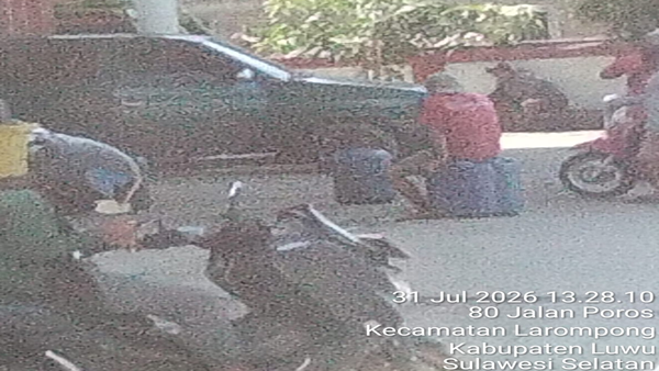 Diduga Solar Subsidi Disedot Pelangsir, Aktivitas di SPBU Larompong Tuai Kecurigaan
