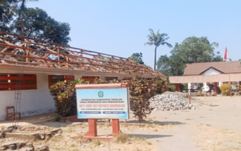Bukan Sekadar Soal Pagar, Warga Pertanyakan Tata Kelola Revitalisasi SDN 187 Dengilau